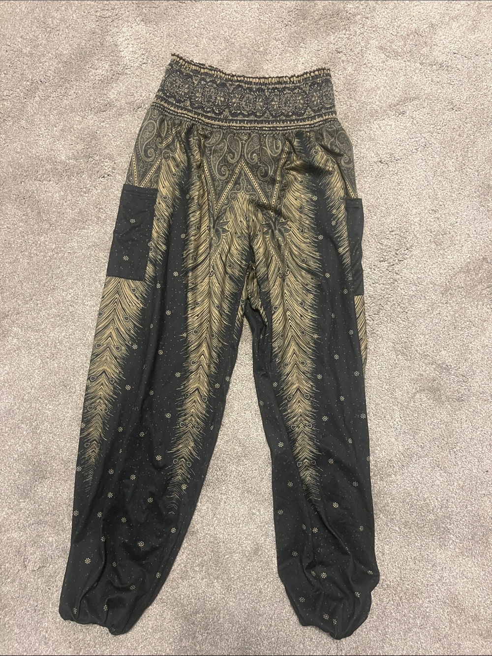 Boho Feather Print Harem Pants in Green and Gold